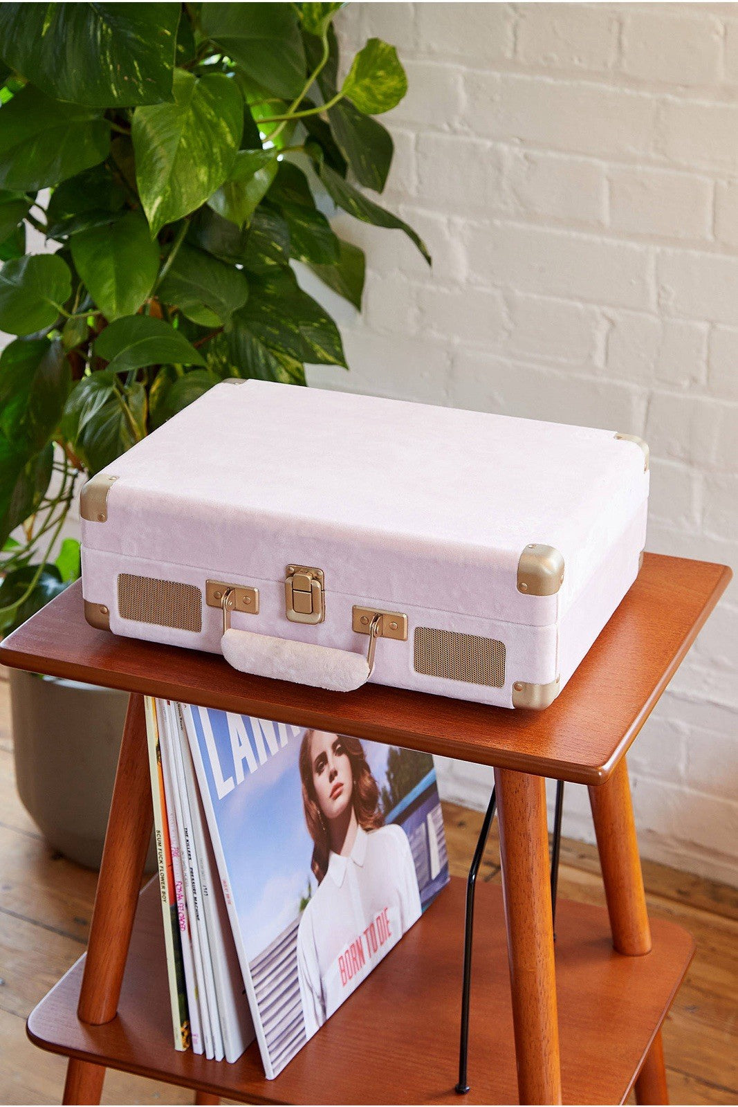 Cruiser Plus Portable 3 Speed Record Player / Turntable  / Pink Velvet Plush