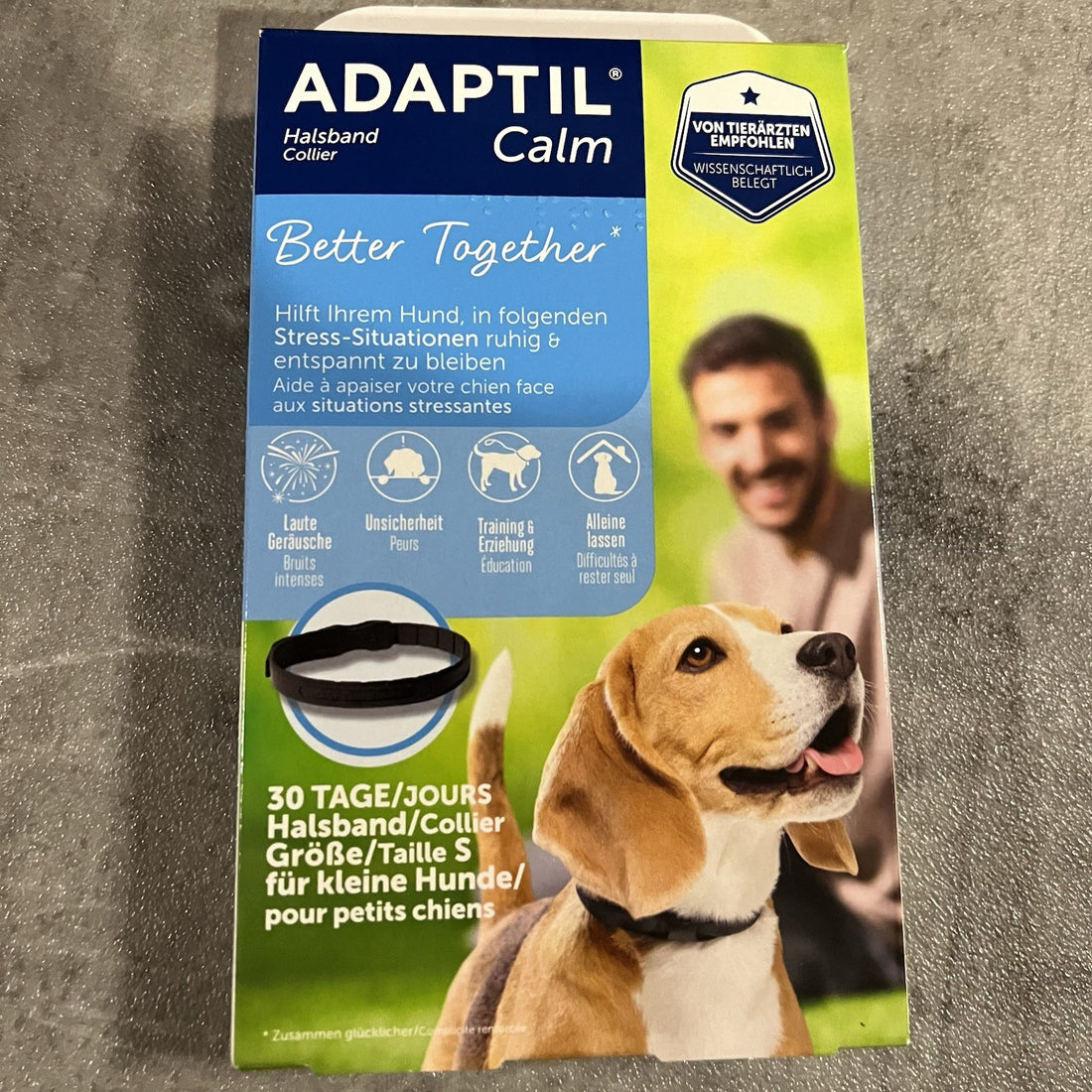 ADAPTIL Calm On-the-Go Collar, Helps Dogs Cope with Behavioural Issues Small Dog